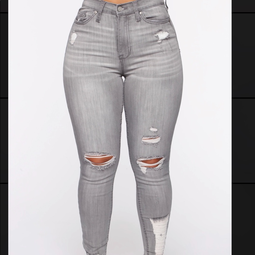 ✨Fashion Nova✨ Mysterious Gal Jeans - Grey |Size 11|